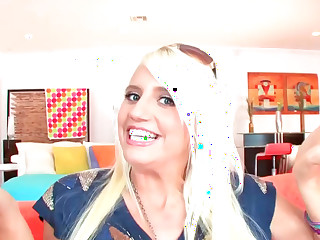 Bitchy blonde Jacky Fun uses both stance penises and cocks hither cum hard